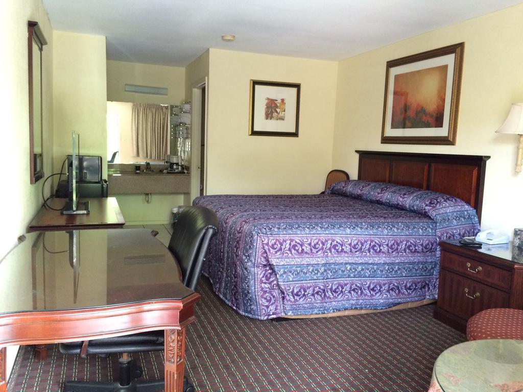 Knights Inn Augusta Fort Gordon Oda fotoğraf